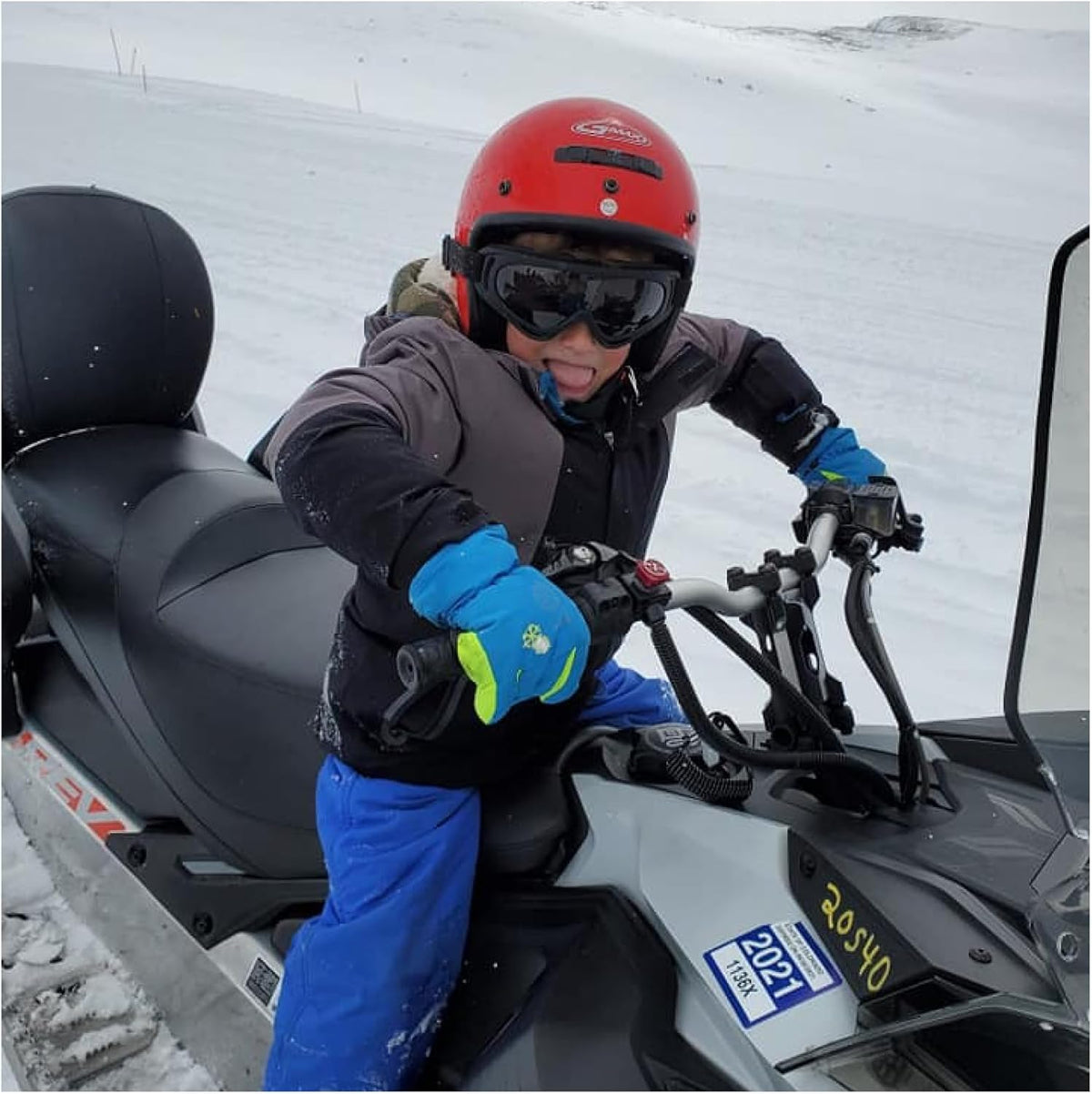 Azarxis Kids Ski Snow Gloves, Waterproof Winter Mittens for Boys Girls