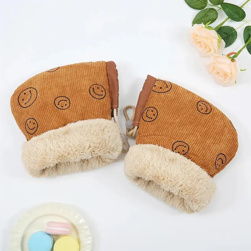 Children's Winter Bicycle Gloves - Cartoon Print, Mixed Textile, Artificial Leather, Warm Hands Warmer, Single Pair for Scooter & Outdoor Sports Protection